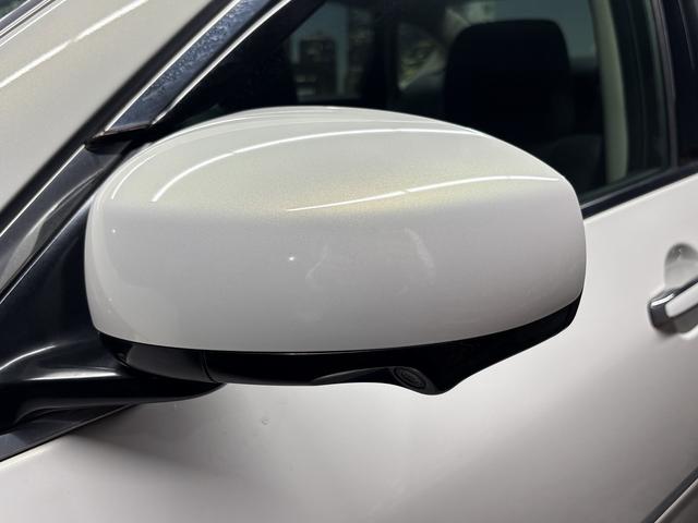 フーガ 250GT (後期型)(黒ハーフレザー)(メーカーナビ)(サイド・バックカメラ)(ビルトインETC)(HID)(スマートキー)(パワーシート)(オートライト)(AFS)(ミュージックサーバ)(純正18インチAW)(53枚目)