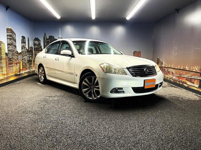 フーガ 250GT (後期型)(黒ハーフレザー)(メーカーナビ)(サイド・バックカメラ)(ビルトインETC)(HID)(スマートキー)(パワーシート)(オートライト)(AFS)(ミュージックサーバ)(純正18インチAW)(54枚目)