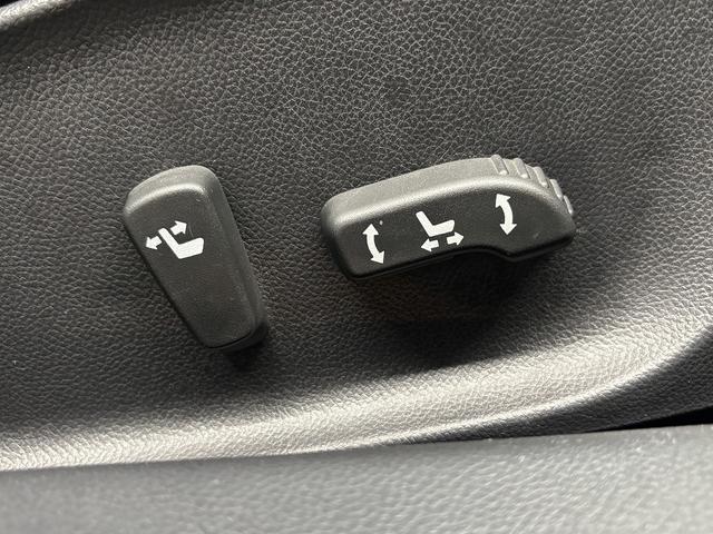 スカイライン 250GT (禁煙車)(黒ハーフレザー)(メーカーHDDナビ)(サイド・バックカメラ)(ETC)(HIDヘッドライト)(スマートキー)(パワーシート)(ミュージックサーバー)(オートライト)(純正17インチAW)(9枚目)