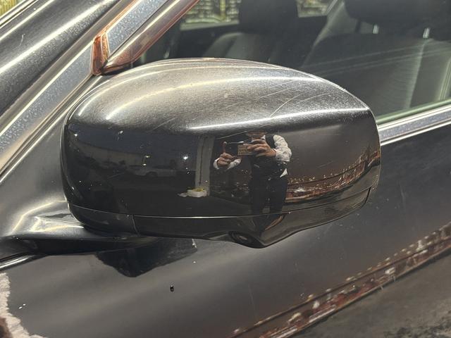 スカイライン 250GT (禁煙車)(黒ハーフレザー)(メーカーHDDナビ)(サイド・バックカメラ)(ETC)(HIDヘッドライト)(スマートキー)(パワーシート)(ミュージックサーバー)(オートライト)(純正17インチAW)(29枚目)