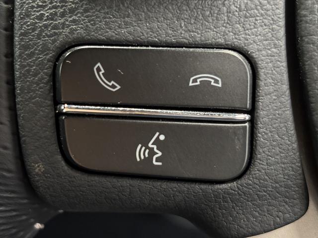 IS  トヨタセーフティセンス(後期型)(禁煙車)(レーダークルーズ)(黒ハーフレザー)(パワーシート)(シートヒーター)(レーンアシスト)(アイドリングストップ)(パドルシフト)(純正18インチAW)(45枚目)