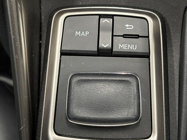 IS  トヨタセーフティセンス(後期型)(禁煙車)(レーダークルーズ)(黒ハーフレザー)(パワーシート)(シートヒーター)(レーンアシスト)(アイドリングストップ)(パドルシフト)(純正18インチAW)(53枚目)