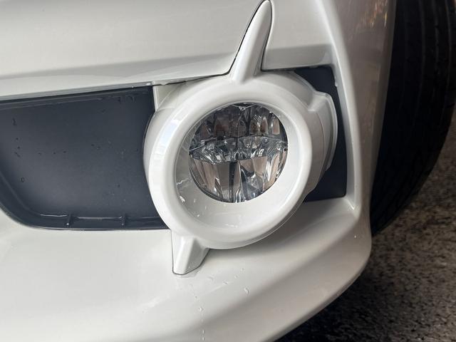 クラウンハイブリッド アスリートＳ　ブラックスタイル　（禁煙車）（テラロッサ本革シート）（メーカーＨＤＤナビ）（クルーズコントロール）（シートヒーター＆クーラー）（パワーシート）（バックカメラ）（ビルトインＥＴＣ）（フルセグＴＶ）（純正１７インチＡＷ）（26枚目）