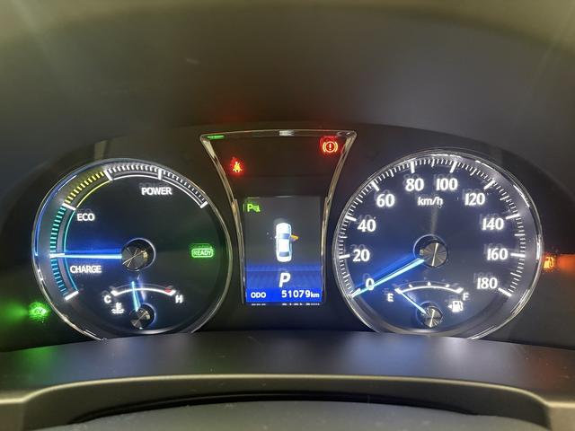 クラウンハイブリッド ロイヤルサルーン プリクラッシュ(禁煙車)(サンルーフ)(ベージュ本革シート)(新品ステアリング)(メーカーHDDナビ)(レーダークルーズ)(パワーシート)(シートヒーター&クーラー)(ETC)(純正17インチAW)(40枚目)