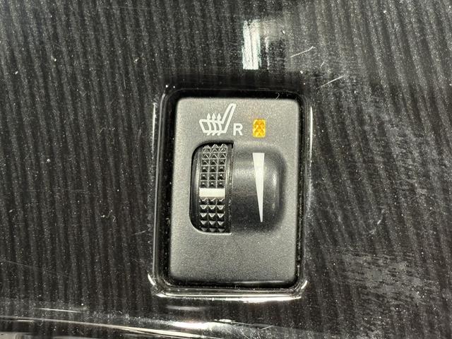 マークX 250S トヨタセーフティセンス(後期型)(純正SDナビ)(レーダクルーズコントロール)(コーナーセンサー)(パワーシート)(シートヒーター)(レーンアシスト)(バックカメラ)(ETC)(純正16インチAW)(11枚目)