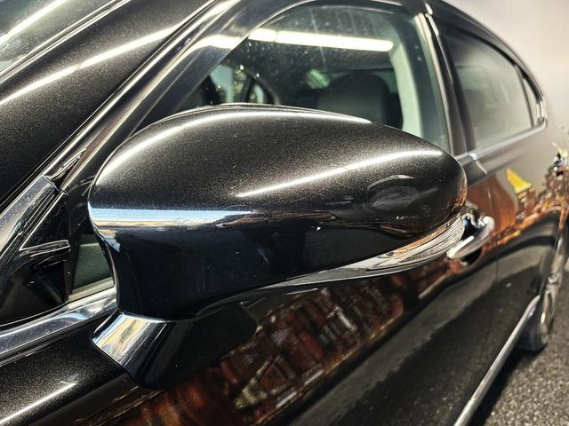 ＬＳ ＬＳ６００ｈＬ　エグゼクティブパッケージ　（禁煙車）（後期型）（黒本革）（マークレビンソン）（メーカーナビ）（バックカメラ）（レーダークルーズ）（クリアランスソナー）（シートエアコン）（ＥＴＣ）（後席コンソールスイッチ）（純正１８インチＡＷ）（41枚目）