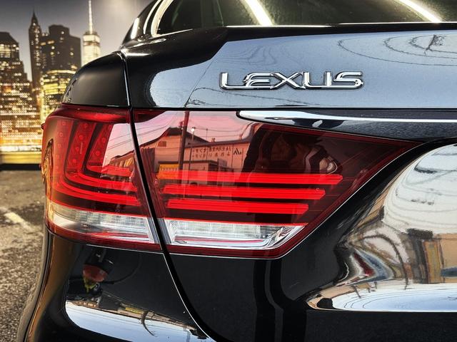 ＬＳ ＬＳ６００ｈＬ　エグゼクティブパッケージ　（禁煙車）（後期型）（黒本革）（マークレビンソン）（メーカーナビ）（バックカメラ）（レーダークルーズ）（クリアランスソナー）（シートエアコン）（ＥＴＣ）（後席コンソールスイッチ）（純正１８インチＡＷ）（56枚目）