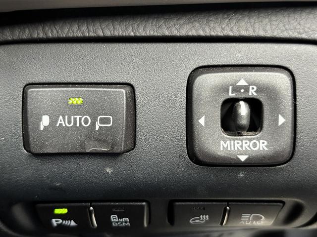 ＬＳ ＬＳ６００ｈＬ　エグゼクティブパッケージ　（禁煙車）（後期型）（黒本革）（マークレビンソン）（メーカーナビ）（バックカメラ）（レーダークルーズ）（クリアランスソナー）（シートエアコン）（ＥＴＣ）（後席コンソールスイッチ）（純正１８インチＡＷ）（62枚目）