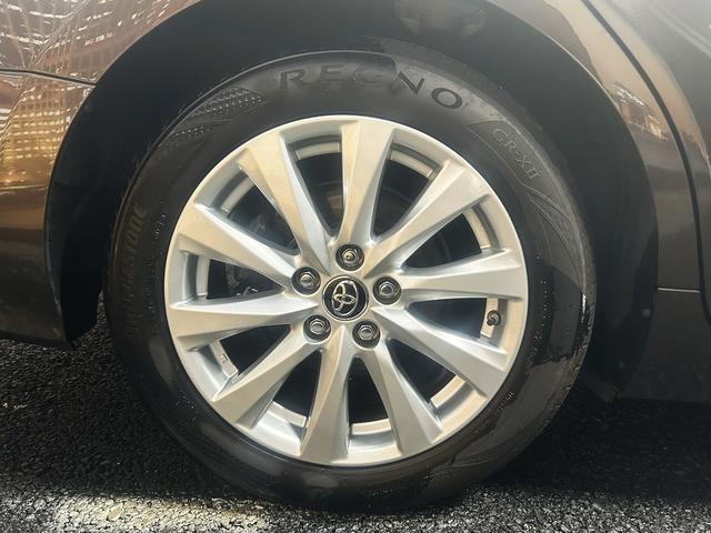 カムリ Ｇ　トヨタセーフティ（禁煙車）（純正ナビ）（バックカメラ）（パワーシート）　（レーダクルーズ）（オートマチックハイビーム）（ＥＴＣ）（ＬＥＤヘッドライト）（スマートキー）（フルセグ）（純正１７インチＡＷ）（27枚目）