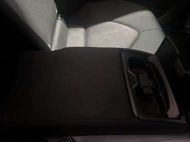 カムリ Ｇ　トヨタセーフティ（禁煙車）（純正ナビ）（バックカメラ）（パワーシート）　（レーダクルーズ）（オートマチックハイビーム）（ＥＴＣ）（ＬＥＤヘッドライト）（スマートキー）（フルセグ）（純正１７インチＡＷ）（39枚目）