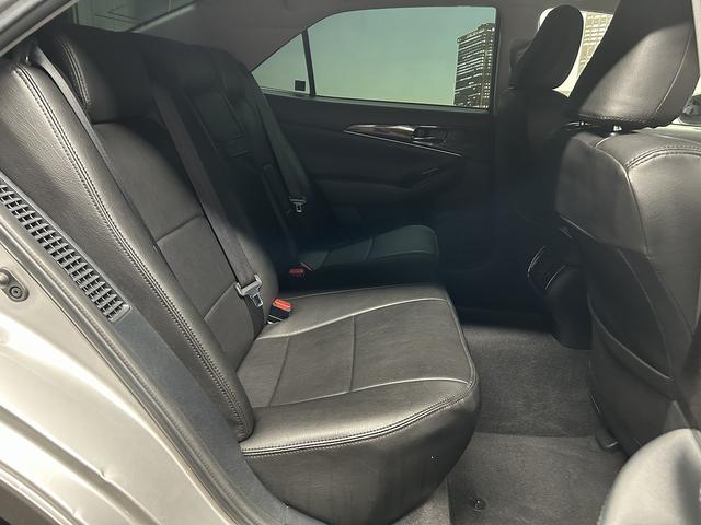 クラウンハイブリッド アスリートS プリクラッシュ(禁煙車)(メーカーHDDナビ)(レーダークルーズ)(コーナーセンサー)(パワーシート)(シートヒーター)(バックカメラ)(ビルトインETC)(フルセグTV)(純正17インチAW)(16枚目)