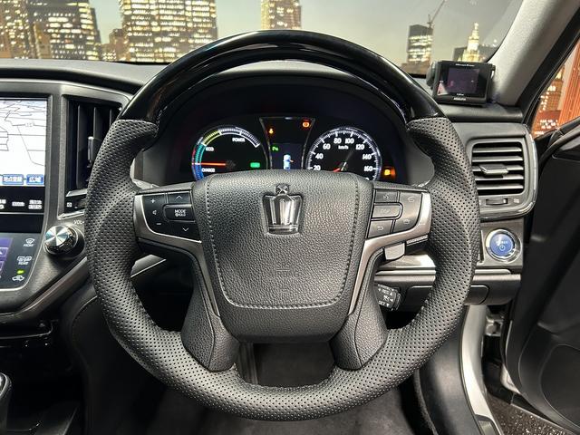 クラウンハイブリッド アスリートS プリクラッシュ(禁煙車)(メーカーHDDナビ)(レーダークルーズ)(コーナーセンサー)(パワーシート)(シートヒーター)(バックカメラ)(ビルトインETC)(フルセグTV)(純正17インチAW)(37枚目)