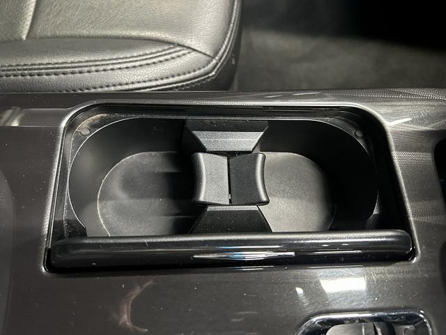 クラウンハイブリッド アスリートS プリクラッシュ(禁煙車)(メーカーHDDナビ)(レーダークルーズ)(コーナーセンサー)(パワーシート)(シートヒーター)(バックカメラ)(ビルトインETC)(フルセグTV)(純正17インチAW)(46枚目)