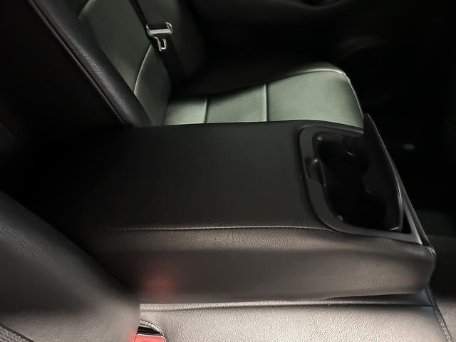 クラウンハイブリッド アスリートS プリクラッシュ(禁煙車)(メーカーHDDナビ)(レーダークルーズ)(コーナーセンサー)(パワーシート)(シートヒーター)(バックカメラ)(ビルトインETC)(フルセグTV)(純正17インチAW)(61枚目)