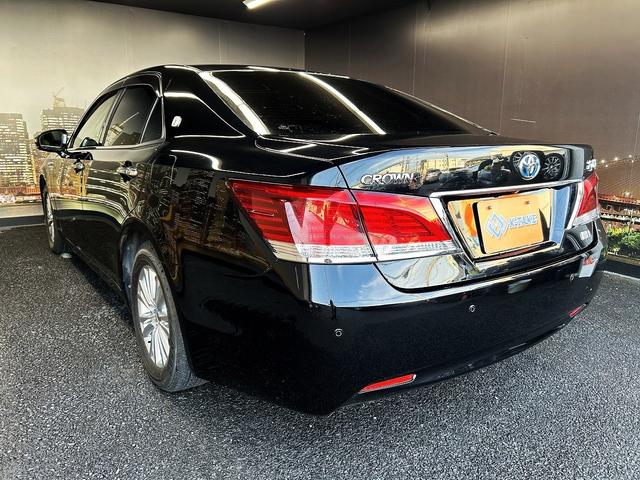 クラウンハイブリッド ロイヤルサルーン　プリクラッシュセーフティ（禁煙車）（メーカーＨＤＤナビ）（レーダークルーズコントロール）（コーナーセンサー）（シートヒーター）（パワーシート）（バックカメラ）（ビルトインＥＴＣ）（純正１６インチＡＷ）（20枚目）