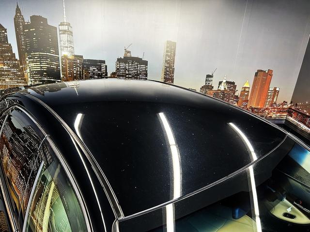 クラウンハイブリッド ロイヤルサルーン　プリクラッシュセーフティ（禁煙車）（メーカーＨＤＤナビ）（レーダークルーズコントロール）（コーナーセンサー）（シートヒーター）（パワーシート）（バックカメラ）（ビルトインＥＴＣ）（純正１６インチＡＷ）（30枚目）