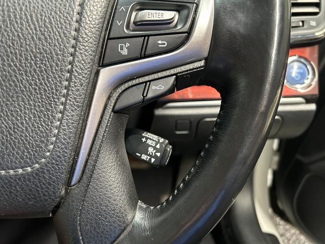 クラウンマジェスタ ベースグレード　（禁煙車）（後期型）（純正ＳＤナビ）（アラウンドビューモニター）（レーダークルーズ）（パワーシート）（クリアランスソナー）（シートヒーター）（ブルーレイ再生）（ＬＥＤ）（ＥＴＣ）（純正１７インチＡＷ）（8枚目）