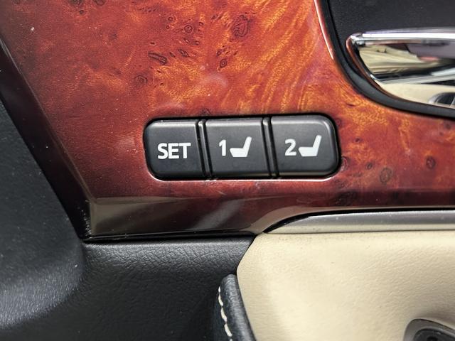 クラウンマジェスタ ベースグレード　（禁煙車）（後期型）（純正ＳＤナビ）（アラウンドビューモニター）（レーダークルーズ）（パワーシート）（クリアランスソナー）（シートヒーター）（ブルーレイ再生）（ＬＥＤ）（ＥＴＣ）（純正１７インチＡＷ）（11枚目）