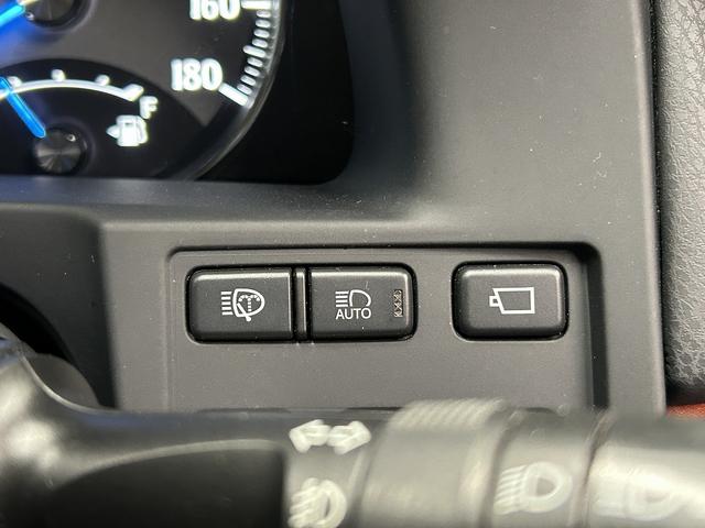 クラウンマジェスタ ベースグレード　（禁煙車）（後期型）（純正ＳＤナビ）（アラウンドビューモニター）（レーダークルーズ）（パワーシート）（クリアランスソナー）（シートヒーター）（ブルーレイ再生）（ＬＥＤ）（ＥＴＣ）（純正１７インチＡＷ）（13枚目）