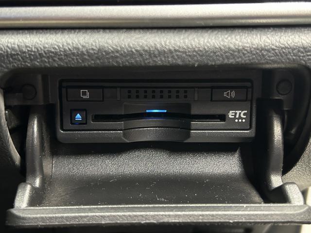 クラウンマジェスタ ベースグレード　（禁煙車）（後期型）（純正ＳＤナビ）（アラウンドビューモニター）（レーダークルーズ）（パワーシート）（クリアランスソナー）（シートヒーター）（ブルーレイ再生）（ＬＥＤ）（ＥＴＣ）（純正１７インチＡＷ）（15枚目）