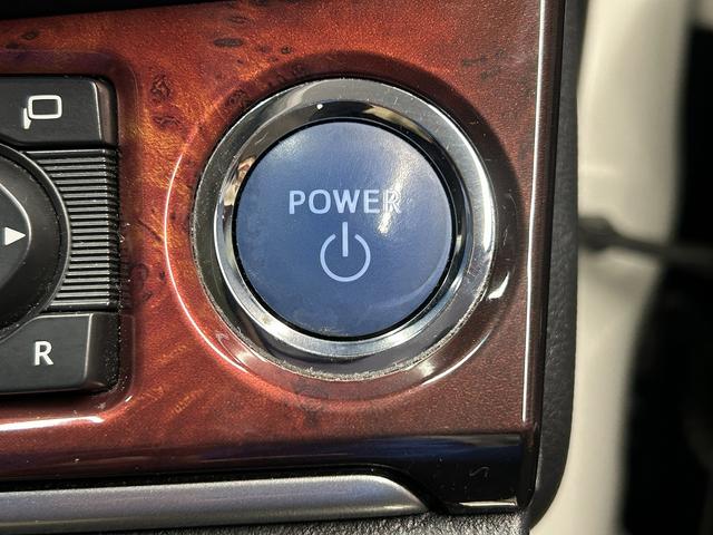 クラウンマジェスタ ベースグレード　（禁煙車）（後期型）（純正ＳＤナビ）（アラウンドビューモニター）（レーダークルーズ）（パワーシート）（クリアランスソナー）（シートヒーター）（ブルーレイ再生）（ＬＥＤ）（ＥＴＣ）（純正１７インチＡＷ）（16枚目）