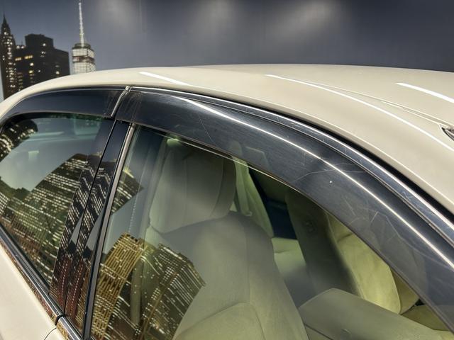 クラウンマジェスタ ベースグレード　（禁煙車）（後期型）（純正ＳＤナビ）（アラウンドビューモニター）（レーダークルーズ）（パワーシート）（クリアランスソナー）（シートヒーター）（ブルーレイ再生）（ＬＥＤ）（ＥＴＣ）（純正１７インチＡＷ）（30枚目）