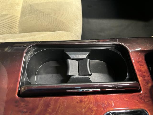 クラウンマジェスタ ベースグレード　（禁煙車）（後期型）（純正ＳＤナビ）（アラウンドビューモニター）（レーダークルーズ）（パワーシート）（クリアランスソナー）（シートヒーター）（ブルーレイ再生）（ＬＥＤ）（ＥＴＣ）（純正１７インチＡＷ）（47枚目）