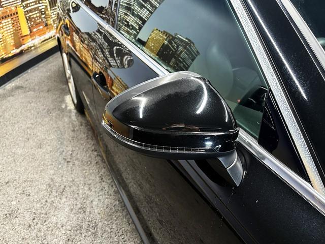 A4 2.0TFSIクワトロスポーツ (禁煙車)(黒半皮シート)(パークアシスト)(シートヒーター)(フロント&バックカメラ)(レーダークルーズ)(ビルトインETC)(オートマチックハイビーム)(パワーシート)(純正18インチAW)(23枚目)