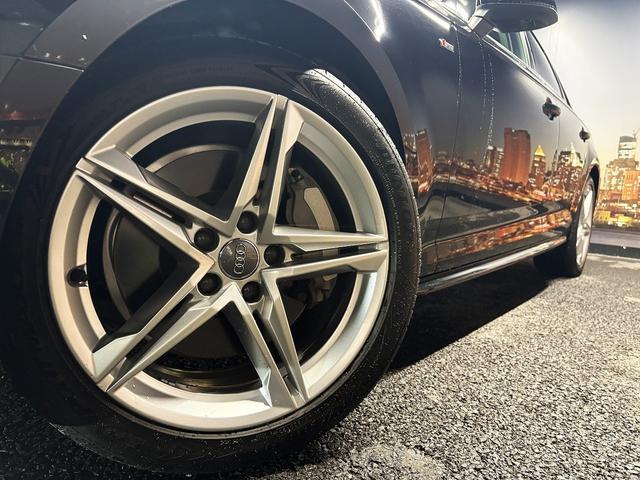 A4 2.0TFSIクワトロスポーツ (禁煙車)(黒半皮シート)(パークアシスト)(シートヒーター)(フロント&バックカメラ)(レーダークルーズ)(ビルトインETC)(オートマチックハイビーム)(パワーシート)(純正18インチAW)(29枚目)