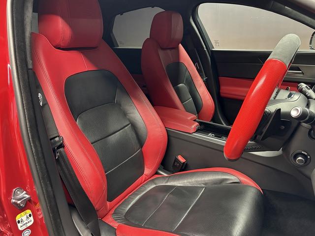 XF S ブラックパック(禁煙車)(サンルーフ)(赤/黒本革シート)(メーカーHDDナビ)(レーダークルーズ)(コーナーセンサー)(シートメモリー)(シートヒーター&クーラー)(純正20インチAW)(16枚目)