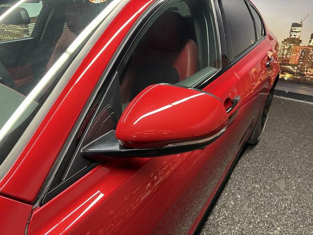 XF S ブラックパック(禁煙車)(サンルーフ)(赤/黒本革シート)(メーカーHDDナビ)(レーダークルーズ)(コーナーセンサー)(シートメモリー)(シートヒーター&クーラー)(純正20インチAW)(30枚目)