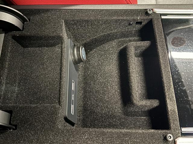 XF S ブラックパック(禁煙車)(サンルーフ)(赤/黒本革シート)(メーカーHDDナビ)(レーダークルーズ)(コーナーセンサー)(シートメモリー)(シートヒーター&クーラー)(純正20インチAW)(45枚目)