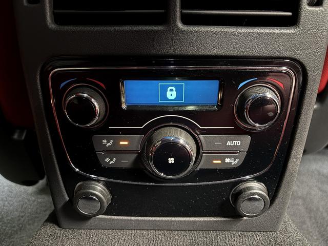 XF S ブラックパック(禁煙車)(サンルーフ)(赤/黒本革シート)(メーカーHDDナビ)(レーダークルーズ)(コーナーセンサー)(シートメモリー)(シートヒーター&クーラー)(純正20インチAW)(57枚目)