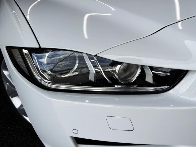 ＸＥ ＸＥ　プレステージ　（禁煙車）（ベージュ本革シート）（ターボ）（メーカーＨＤＤナビ）（レーダークルーズ）（コーナーセンサー）（シートメモリー）（シートヒーター）（ＭＥＲＤＩＡＮ）（レーンアシスト）（純正１８インチＡＷ）（30枚目）