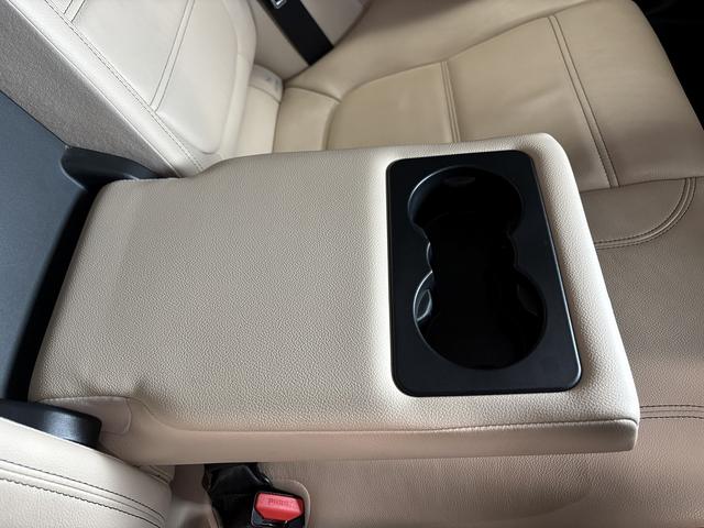 ＸＥ ＸＥ　プレステージ　（禁煙車）（ベージュ本革シート）（ターボ）（メーカーＨＤＤナビ）（レーダークルーズ）（コーナーセンサー）（シートメモリー）（シートヒーター）（ＭＥＲＤＩＡＮ）（レーンアシスト）（純正１８インチＡＷ）（39枚目）