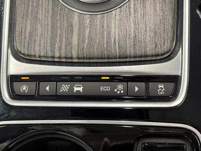 ＸＥ ＸＥ　プレステージ　（禁煙車）（ベージュ本革シート）（ターボ）（メーカーＨＤＤナビ）（レーダークルーズ）（コーナーセンサー）（シートメモリー）（シートヒーター）（ＭＥＲＤＩＡＮ）（レーンアシスト）（純正１８インチＡＷ）（44枚目）