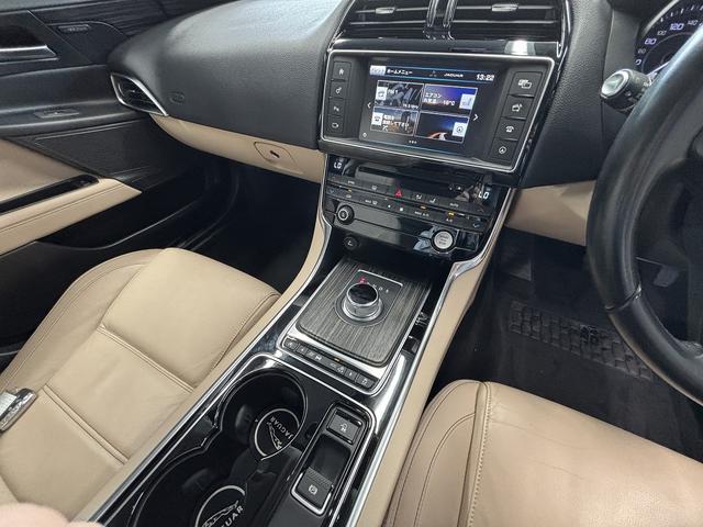 ＸＥ ＸＥ　プレステージ　（禁煙車）（ベージュ本革シート）（ターボ）（メーカーＨＤＤナビ）（レーダークルーズ）（コーナーセンサー）（シートメモリー）（シートヒーター）（ＭＥＲＤＩＡＮ）（レーンアシスト）（純正１８インチＡＷ）（60枚目）