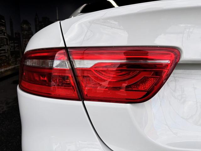 ＸＥ ＸＥ　プレステージ　（禁煙車）（ベージュ本革シート）（ターボ）（メーカーＨＤＤナビ）（レーダークルーズ）（コーナーセンサー）（シートメモリー）（シートヒーター）（ＭＥＲＤＩＡＮ）（レーンアシスト）（純正１８インチＡＷ）（61枚目）