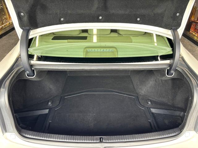 ＩＳ ＩＳ２５０　（禁煙車）（メーカーＨＤＤナビ）（バックカメラ）（クルーズコントロール）（クリアランスソナー）（スマートキー）（パワーシート）（フルセグ）（ＥＴＣ）（パドルシフト）（ＨＩＤ）（純正１７インチＡＷ）（15枚目）