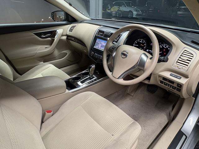 ティアナ XL (純正SDナビ)(バックカメラ)(エマージェンシーブレーキ)(コーナーセンサー)(HID)(スマートキー)(パワーシート)(ビルトインETC)(Bluetoothオーディオ)(純正16インチAW)(26枚目)