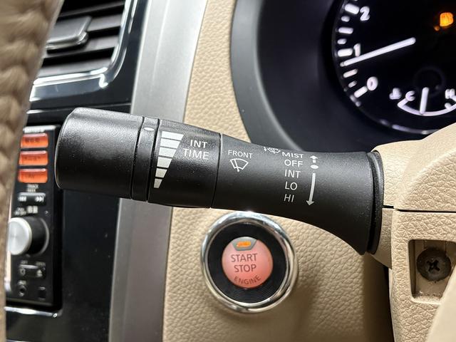 ティアナ XL (純正SDナビ)(バックカメラ)(エマージェンシーブレーキ)(コーナーセンサー)(HID)(スマートキー)(パワーシート)(ビルトインETC)(Bluetoothオーディオ)(純正16インチAW)(32枚目)