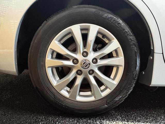 ティアナ XL (純正SDナビ)(バックカメラ)(エマージェンシーブレーキ)(コーナーセンサー)(HID)(スマートキー)(パワーシート)(ビルトインETC)(Bluetoothオーディオ)(純正16インチAW)(46枚目)