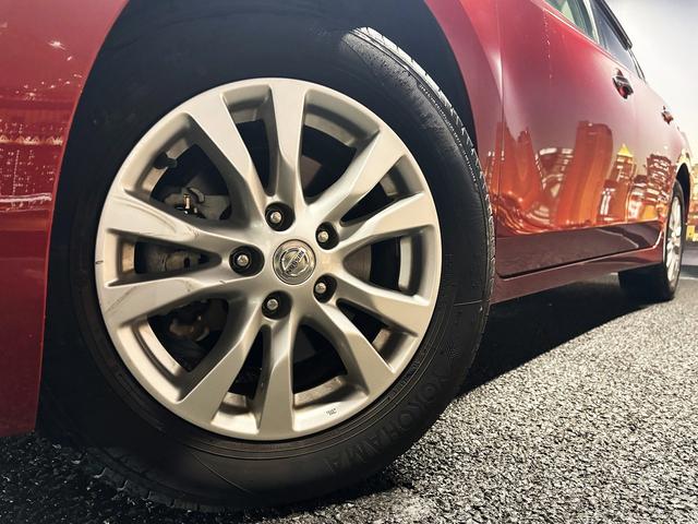 ティアナ XL (禁煙車)(メーカーナビ)(アラウンドビュー)(コーナーセンサー)(クルコン)(スマートキー)(パワーシート)(オットマン)(ETC)(Bluetoothオーディオ)(HID)(純正16インチAW)(29枚目)