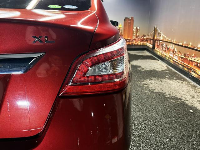 ティアナ XL (禁煙車)(メーカーナビ)(アラウンドビュー)(コーナーセンサー)(クルコン)(スマートキー)(パワーシート)(オットマン)(ETC)(Bluetoothオーディオ)(HID)(純正16インチAW)(34枚目)