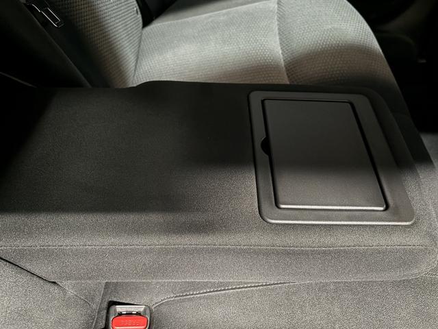 ティアナ XL (禁煙車)(メーカーナビ)(アラウンドビュー)(コーナーセンサー)(クルコン)(スマートキー)(パワーシート)(オットマン)(ETC)(Bluetoothオーディオ)(HID)(純正16インチAW)(46枚目)