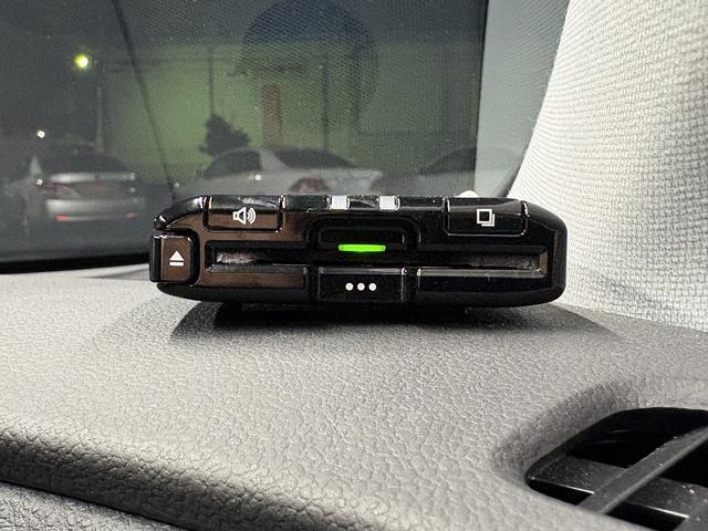 プリウス Ｓ　（禁煙車）（後期型）（フルエアロ）（純正ＳＤナビ）（バックカメラ）（レーダークルーズ）（スマートキー）（ＬＥＤヘッドライト）（ＥＴＣ）（Ｂｌｕｅｔｏｏｔｈオーディオ）（純正１５インチＡＷ）（10枚目）