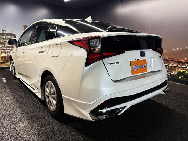 プリウス Ｓ　（禁煙車）（後期型）（フルエアロ）（純正ＳＤナビ）（バックカメラ）（レーダークルーズ）（スマートキー）（ＬＥＤヘッドライト）（ＥＴＣ）（Ｂｌｕｅｔｏｏｔｈオーディオ）（純正１５インチＡＷ）（21枚目）