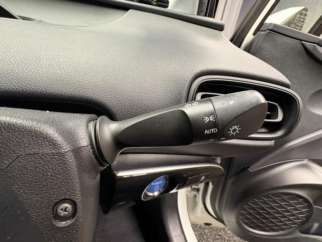 プリウス Ｓ　（禁煙車）（後期型）（フルエアロ）（純正ＳＤナビ）（バックカメラ）（レーダークルーズ）（スマートキー）（ＬＥＤヘッドライト）（ＥＴＣ）（Ｂｌｕｅｔｏｏｔｈオーディオ）（純正１５インチＡＷ）（26枚目）