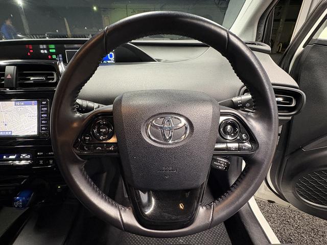 プリウス Ｓ　（禁煙車）（後期型）（フルエアロ）（純正ＳＤナビ）（バックカメラ）（レーダークルーズ）（スマートキー）（ＬＥＤヘッドライト）（ＥＴＣ）（Ｂｌｕｅｔｏｏｔｈオーディオ）（純正１５インチＡＷ）（39枚目）