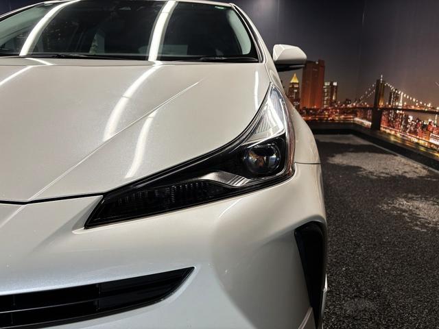 プリウス Ｓ　（禁煙車）（後期型）（フルエアロ）（純正ＳＤナビ）（バックカメラ）（レーダークルーズ）（スマートキー）（ＬＥＤヘッドライト）（ＥＴＣ）（Ｂｌｕｅｔｏｏｔｈオーディオ）（純正１５インチＡＷ）（45枚目）